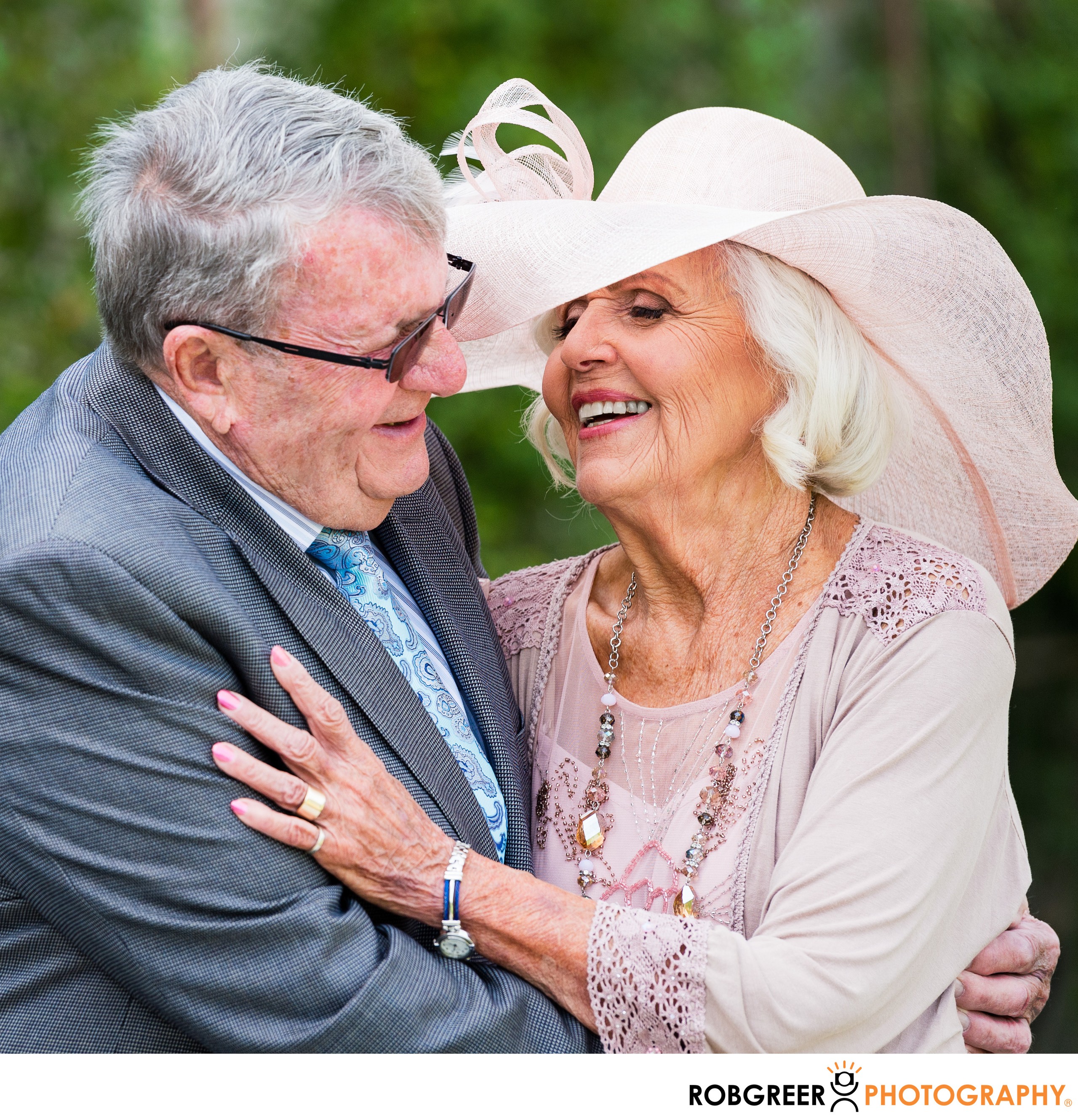 Groom's Grandparents Hug - Houston Wedding Photography - Rob Greer ...